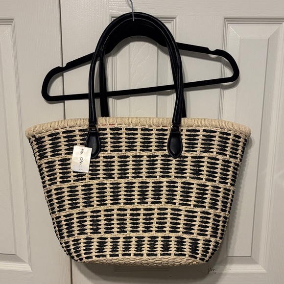 ON 34th Handbags - On 34th Isabellaa XL Straw Drawstring Tote